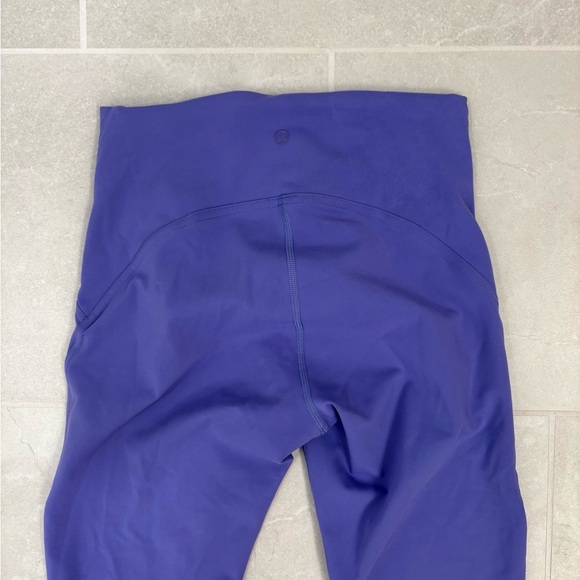 Lululemon InStill High-Rise 25’’ Tight in Charged Indigo Size 6 - Picture 5 of 12
